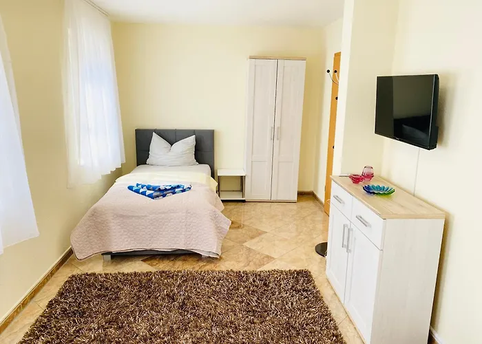 5 Апартаменты *